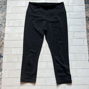 Zella athletic leggings - size medium - cut out design on calf